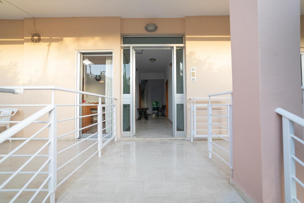 Olive Apartments Elaionas Eleonas Bagian luar foto